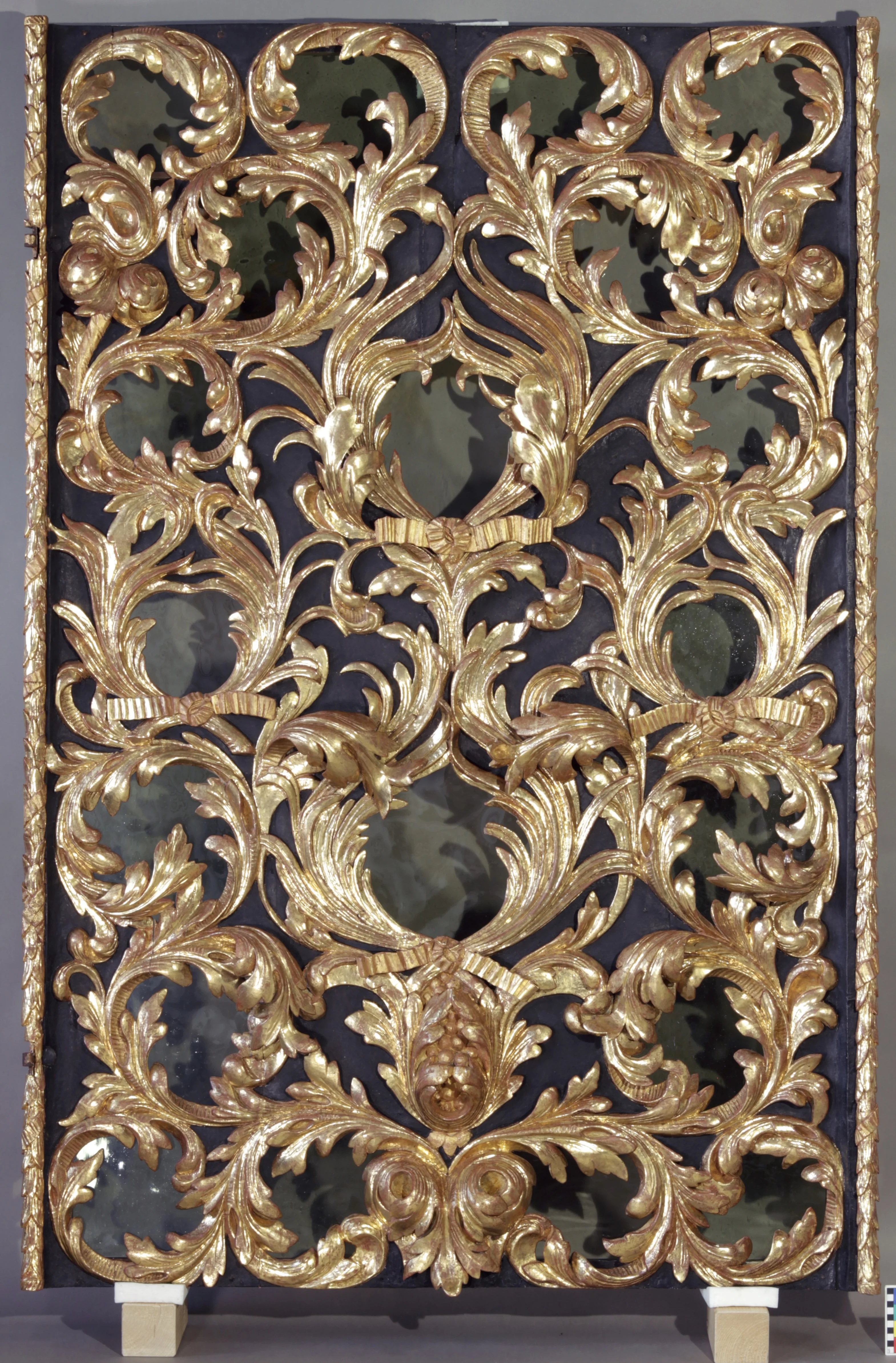 Golden Chamber - detal 2